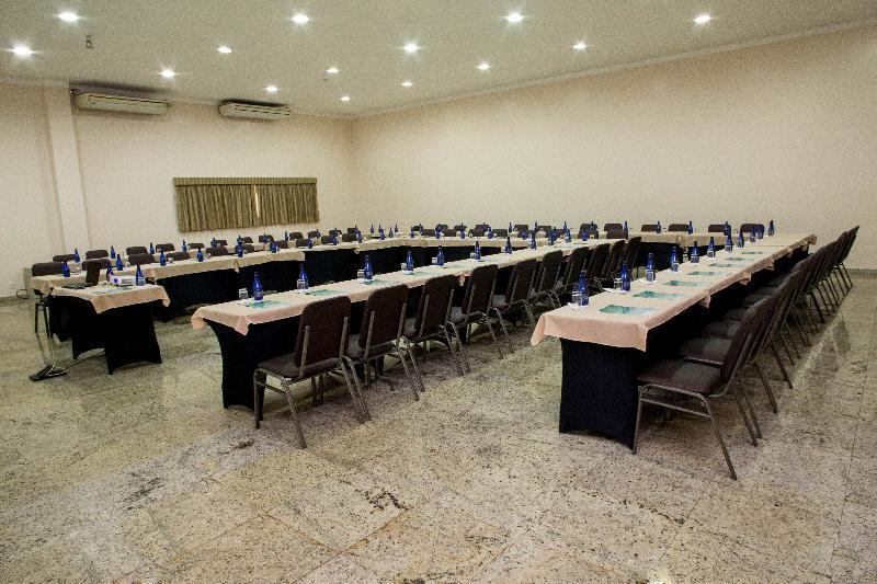 Hotel Dan Anhanguera - Localizacao E Custo Beneficio By Nacional 3*